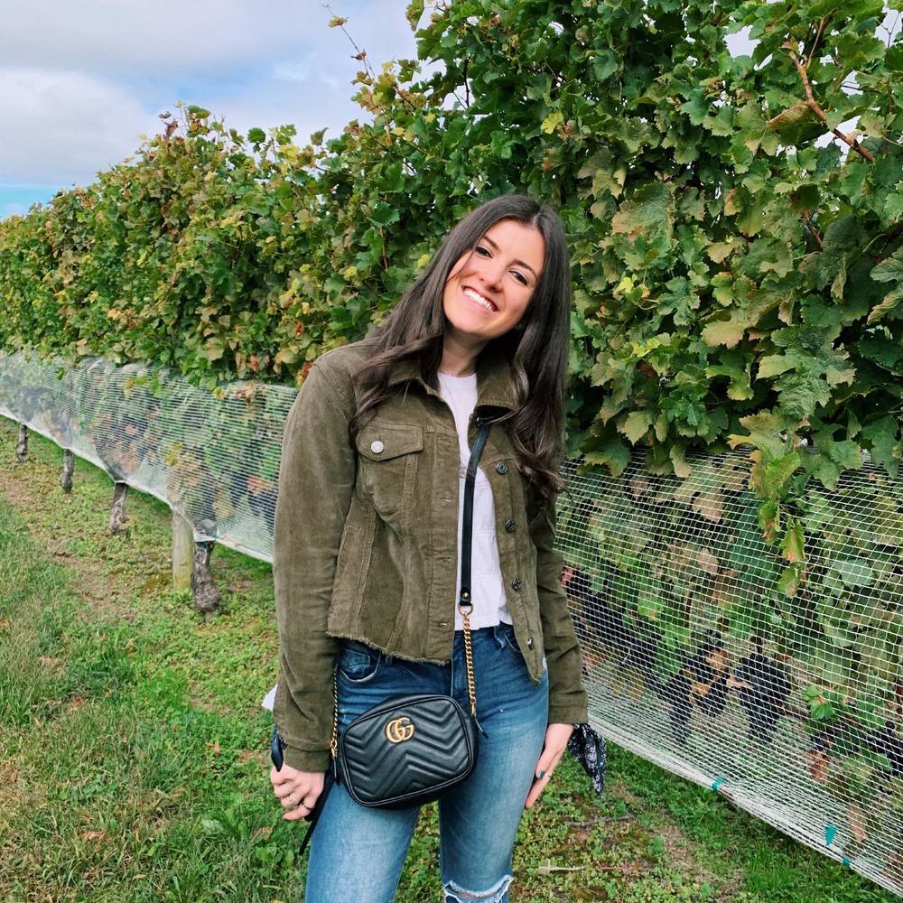 Meet your Posher, Ally